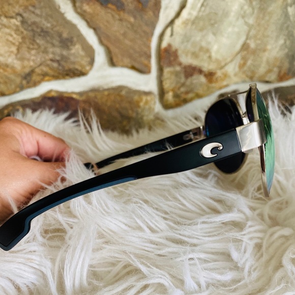 Women’s sunglasses - Picture 2 of 2